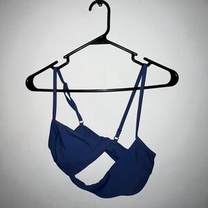 CRISS CROSS SWIMSUIT TOP